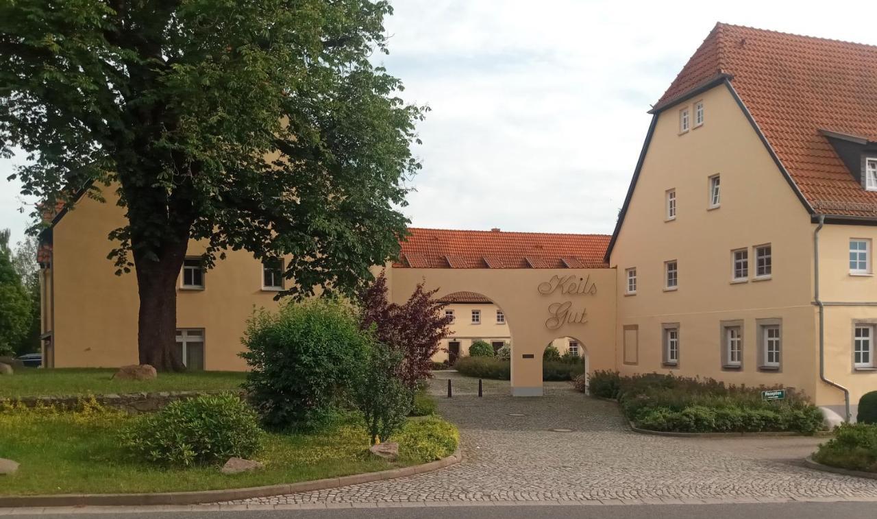 Landhotel Keils Gut Вильсдруф Экстерьер фото
